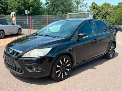 Gebraucht Ford Focus 116 PS (85 kW) 2009 Schwarz Limousine