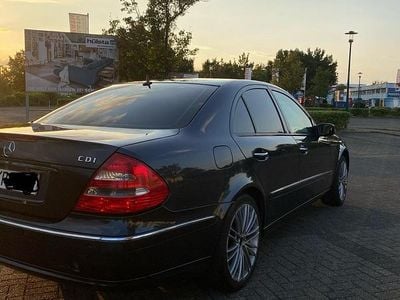 Mercedes E280