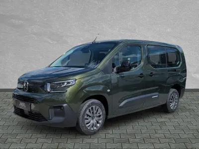 Neu Citroën Berlingo 131 PS (96 kW) 2026 Sirkkagrün Van / Kleinbus