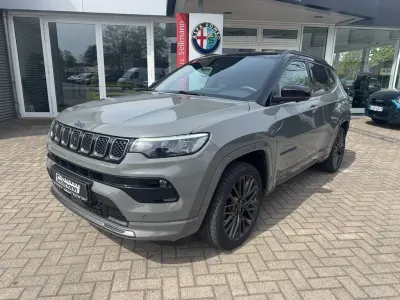 Usata Jeep Compass 241 CV (177 kW) 2022 Grigio SUV