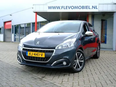 Gebraucht Peugeot 208 Allure 99 PS (72 kW) 2016 Grau Kleinwagen
