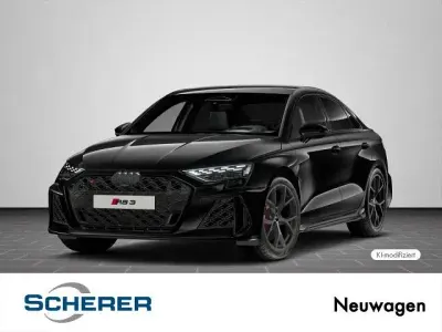 Neu Audi RS3 Sport 400 PS (294 kW) 2026 Mythosschwarz metallic (metallic) Limousine
