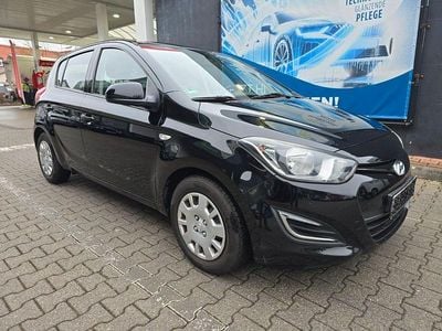Gebraucht Hyundai i20 86 PS (63 kW) 2012 Schwarz Kleinwagen