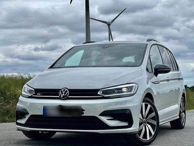 Gebraucht VW Touran Highline 150 PS (110 kW) 2021 Weiß Van / Kleinbus