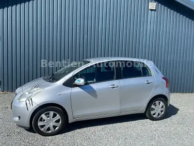 Gebraucht Toyota Yaris Sol 69 PS (50 kW) 2007 Silber Kleinwagen