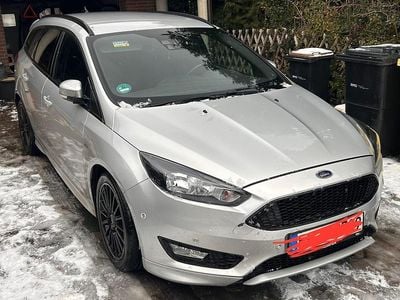 Silber Gebraucht 2018 Ford Focus ST-Line Kombi | 10.999 € (Superpreis)