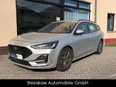 Gebraucht Ford Focus ST-Line 125 PS (91 kW) 2023 Silber Limousine
