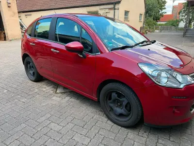 Gebraucht Citroën C3 PureTech 82 PS (60 kW) 2016 Rot Kleinwagen