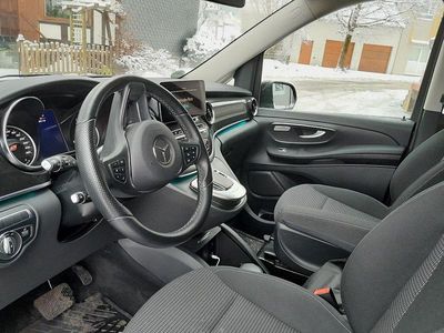 Schwarz Gebraucht 2023 Mercedes V300 Edition Van / Kleinbus | 50.555 € (Guter Preis)
