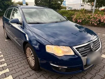Gebraucht VW Passat Comfortline 110 PS (80 kW) 2009 Blau Kombi