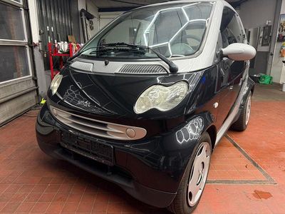 Schwarz Gebraucht 2002 Smart ForTwo Cabrio Cabrio | 2.700 € (Etwas zu teuer)