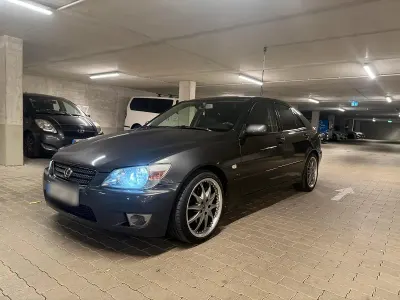 Gebraucht Lexus IS200 160 PS (117 kW) 2003 Braun Limousine