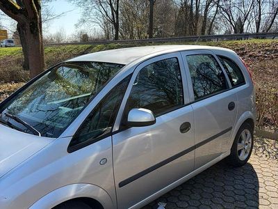 Gebraucht Opel Meriva 101 PS (74 kW) 2004 Silber Van / Kleinbus