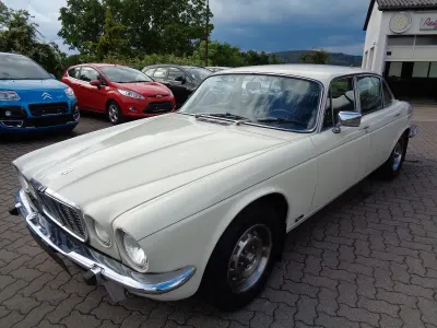 Gebraucht Jaguar XJ6 167 PS (122 kW) 1978 Weiß Limousine