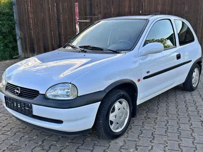 Gebraucht Opel Corsa 54 PS (39 kW) 1998 Weiß Kleinwagen