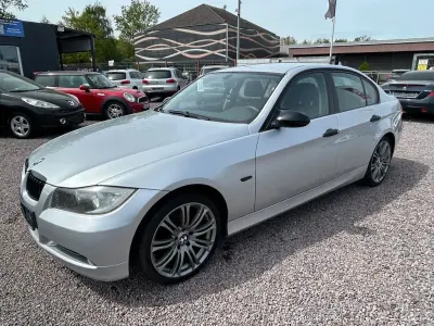 Gebraucht BMW 318 129 PS (94 kW) 2006 Silber Limousine