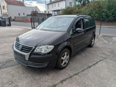 Gebraucht VW Touran Comfortline 140 PS (102 kW) 2010 Schwarz Van / Kleinbus