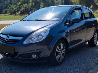 Gebraucht Opel Corsa Color Edition 86 PS (63 kW) 2010 Blau Kleinwagen