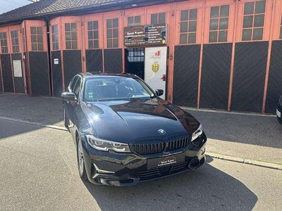 Schwarz Gebraucht 2020 BMW 320 Luxury Line Limousine | 26.999 € (Guter Preis)