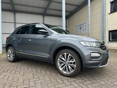 Gebraucht VW T-Roc Style 150 PS (110 kW) 2020 Grau SUV