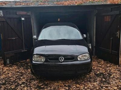 Gebraucht VW Golf IV 101 PS (74 kW) 2000 Schwarz Kleinwagen