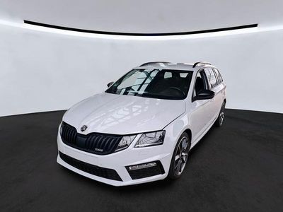 Weiß Gebraucht 2020 Skoda Octavia RS Kombi | 14.890 € (Guter Preis)