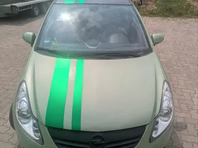 Brugt Opel Corsa Edition 80 HK (58 kW) 2009 Grøn Hatchback