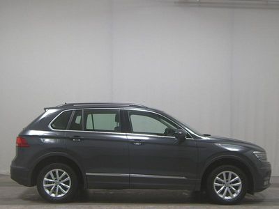 Grau Gebraucht 2020 VW Tiguan Comfortline SUV | 19.680 € (Superpreis)