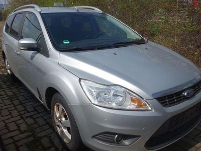 Gebraucht Ford Focus Viva 109 PS (80 kW) 2010 Silber Kombi