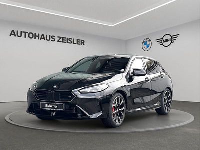 Neu BMW M135 M Sport 300 PS (220 kW) 2026 Saphirschwarz Kleinwagen