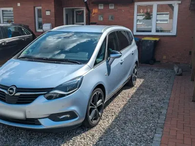 Gebraucht Opel Zafira Business Edition 170 PS (125 kW) 2017 Blau Van / Kleinbus