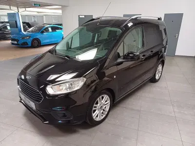 Gebraucht Ford Tourneo Courier Titanium 101 PS (74 kW) 2019 Schwarz Van / Kleinbus