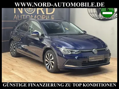 Gebraucht VW Golf VIII Active 150 PS (110 kW) 2022 Atlantic blue metallic Limousine