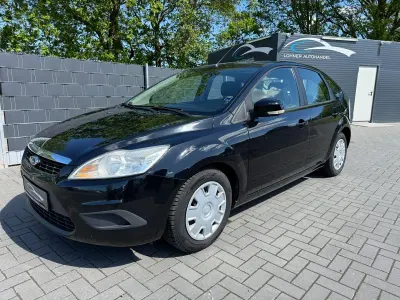 Gebraucht Ford Focus 101 PS (74 kW) 2010 Schwarz Limousine