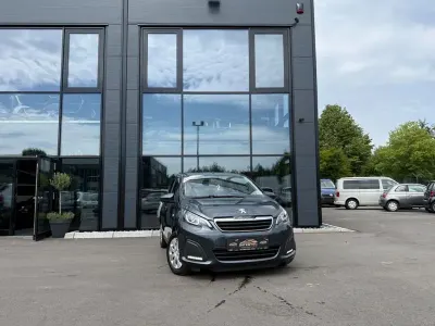 Gebraucht Peugeot 108 69 PS (50 kW) 2014 Grau Limousine