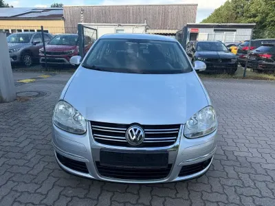 Gebraucht VW Jetta Sportline 150 PS (110 kW) 2007 Silber Limousine