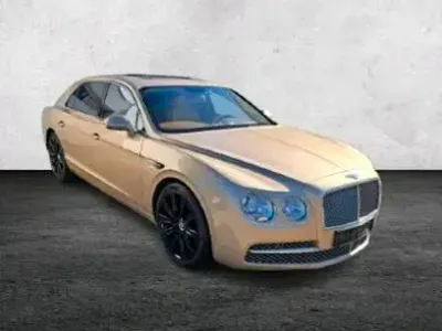 Brugt Bentley Flying Spur 625 HK (459 kW) 2015 Guld Sedan