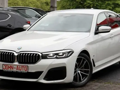 Gebraucht BMW 520 M Sport 184 PS (135 kW) 2022 Weiß Limousine