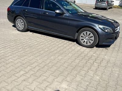 Gebraucht Mercedes C220 Avantgarde 170 PS (125 kW) 2015 Grau Limousine