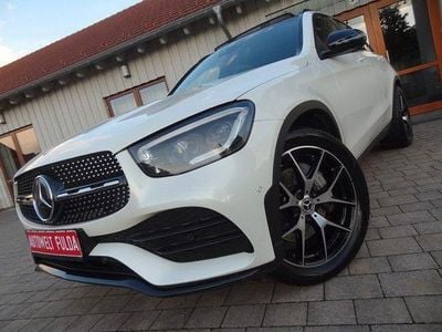 Weiß Gebraucht 2021 Mercedes GLC300 AMG SUV | 32.480 € (Teuer)
