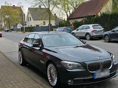 gebraucht BMW 730 mit den robusten 3l Motor