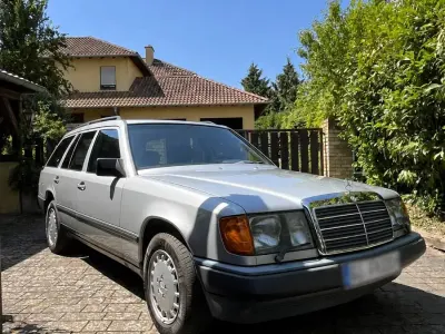 Gebraucht Mercedes 300 179 PS (131 kW) 1989 Silber Kombi