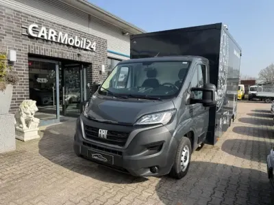 Gebraucht Fiat Ducato 140 PS (102 kW) 2023 Schwarz (metallic) Van