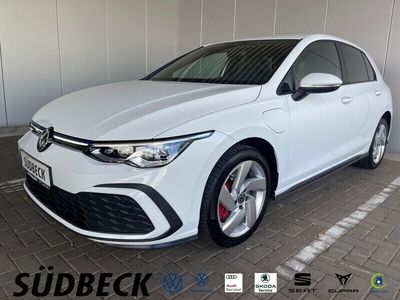 Pure white (weiß) Gebraucht 2021 VW Golf VIII GTE Limousine | 24.980 € (Fairer Preis)