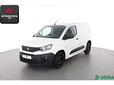 Gebraucht Peugeot Partner 99 PS (72 kW) 2019 Weiss Van / Kleinbus