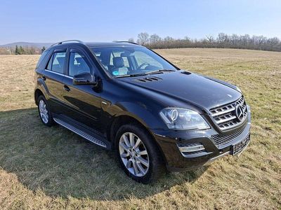 Gebraucht Mercedes ML350 Edition 231 PS (169 kW) 2010 Schwarz SUV