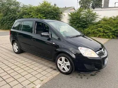 Gebraucht Opel Zafira 120 PS (88 kW) 2010 Schwarz Van / Kleinbus