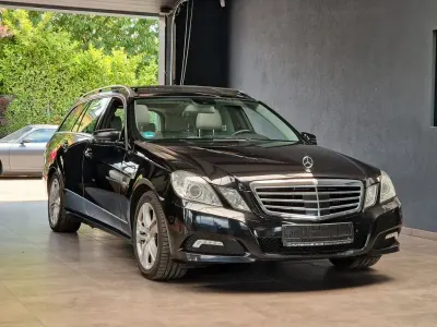 Gebraucht Mercedes E350 Avantgarde 292 PS (214 kW) 2010 Schwarz Kombi