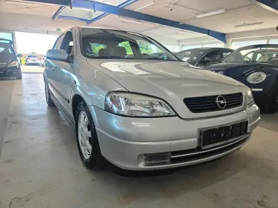 Gebraucht Opel Astra Selection 84 PS (61 kW) 2001 Grau Limousine
