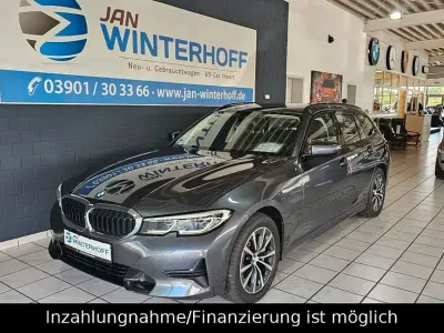Gebraucht BMW 330 Sport Line 258 PS (189 kW) 2022 Grau Kombi